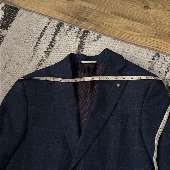 Jack Victor Navy Blue Plaid tailored suit - Picture 3 of 8